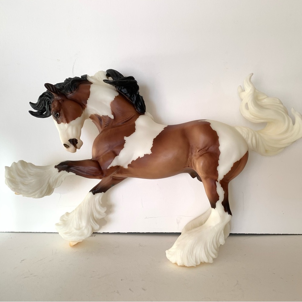 COPY - Breyer Horse Traditional Series #1497 Gypsy Vanner Hand Painted 1:9 Scale